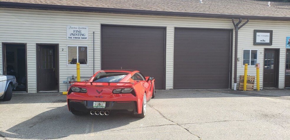 More Photos Of 151 Grassy Plain St, Bethel Warehouse For Lease