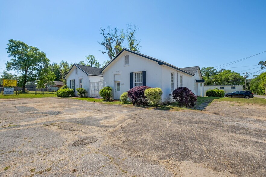 More Photos Of , Quincy Unknown For Sale