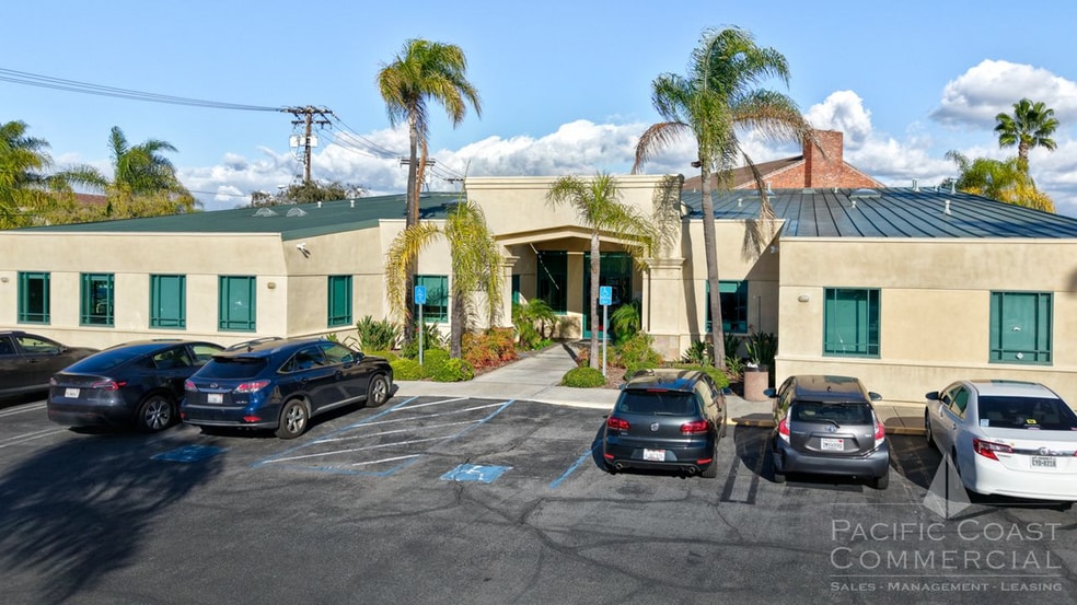 More Photos Of 220 W Grand Ave, Escondido Office For Sale