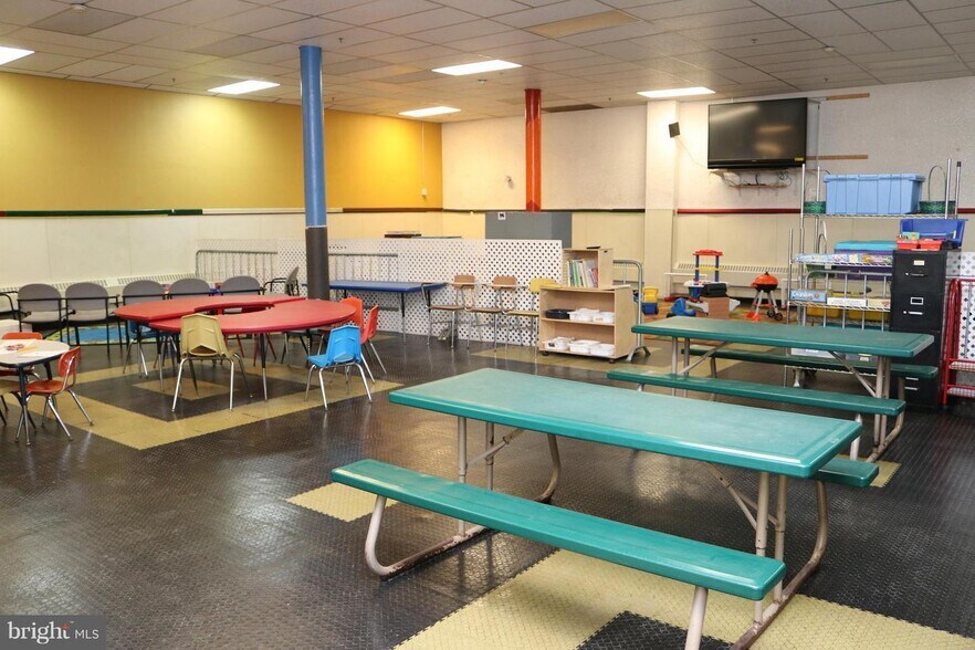 More Photos Of 101 W Mount Pleasant Ave, Philadelphia Daycare Center For Sale