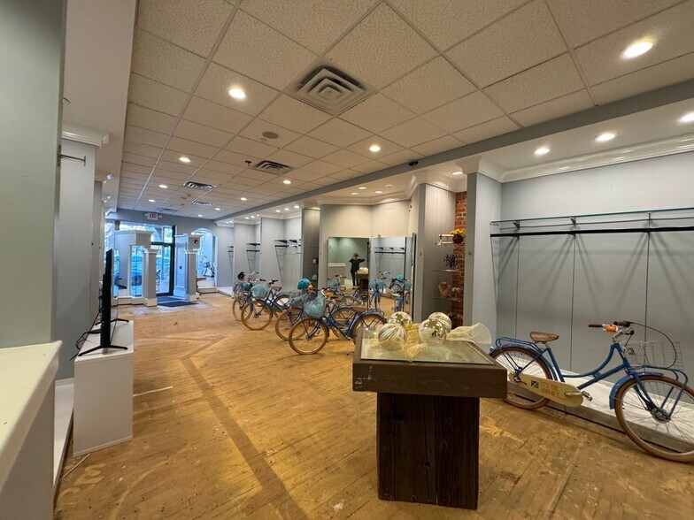 More Photos Of 319 York Rd, Jenkintown Storefront Retail Office For Lease