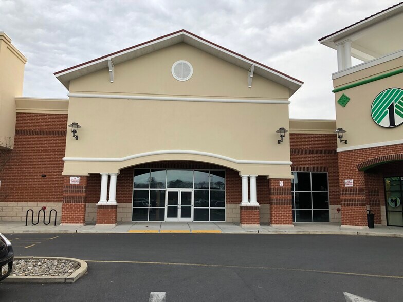 More Photos Of 11409 Ocean Gateway, Berlin Unknown For Lease