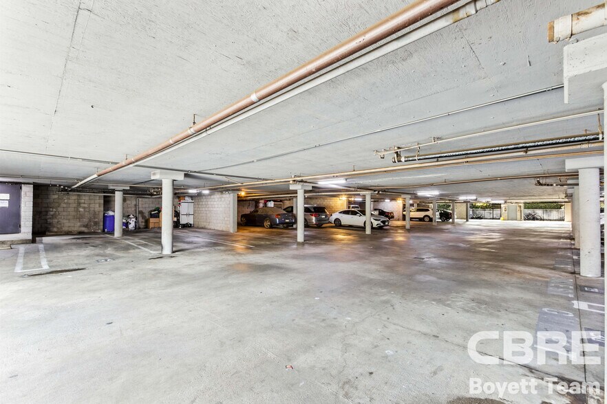 More Photos Of 6643 Haskell Ave, Van Nuys Apartments For Sale