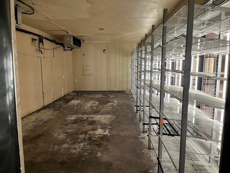 More Photos Of 4833 Coronado Pky, Cape Coral Convenience Store For Sale