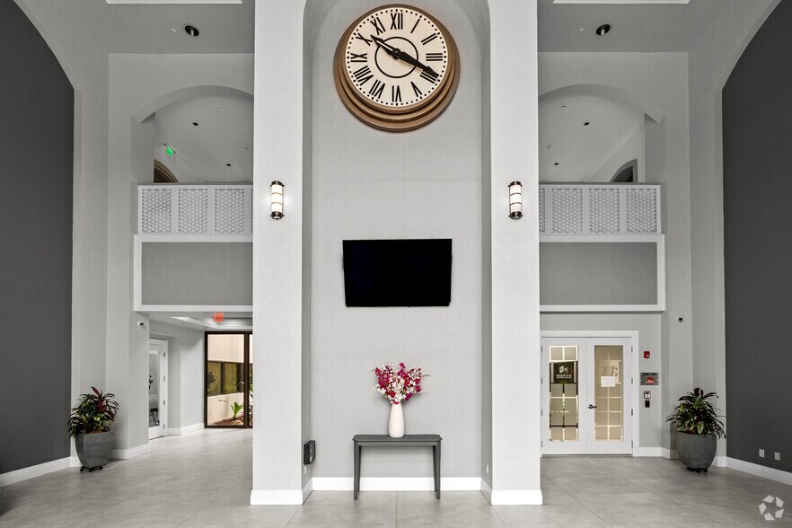 More Photos Of 5300 Broken Sound Blvd NW, Boca Raton Office For Lease