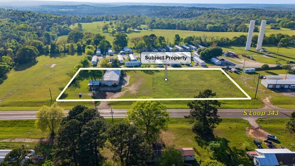 More Photos Of 4133 Loop 343, Rusk Manufacturing For Sale