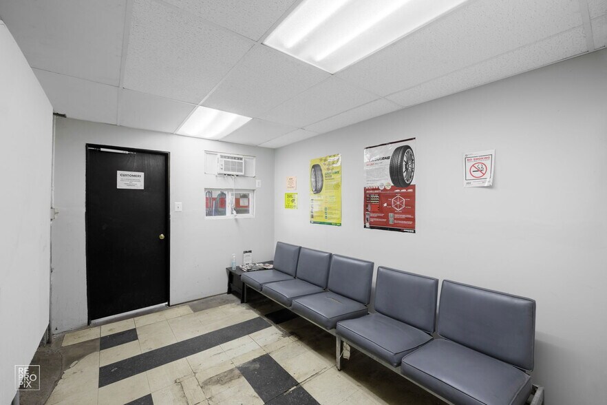 More Photos Of 10855 S Halsted St, Chicago Auto Repair For Sale