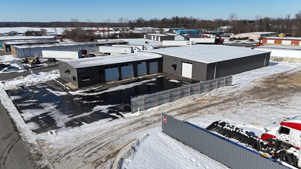 More Photos Of 4315 Gibson Dr, Tipp City Warehouse For Lease