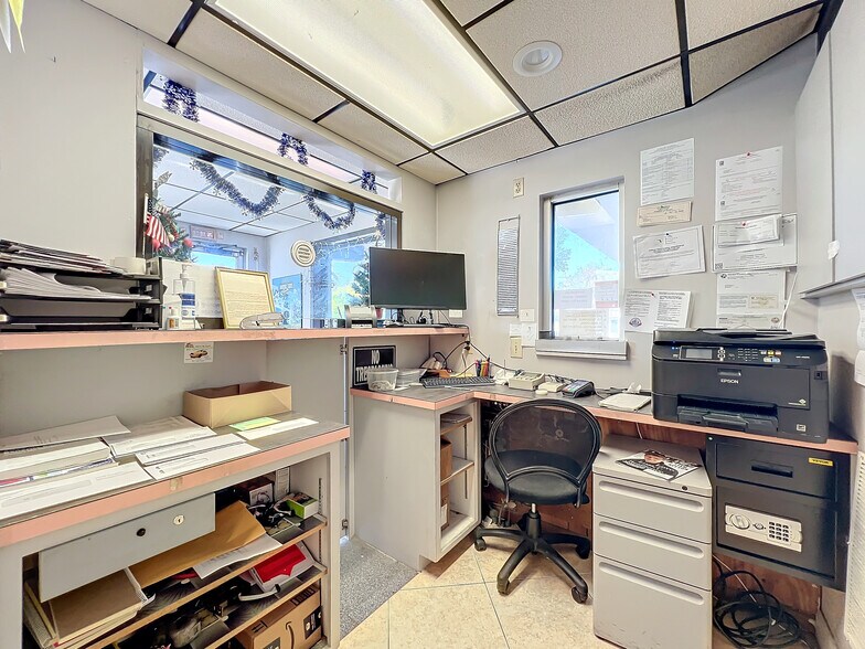 More Photos Of 307 E Vine St, Kissimmee Hotel For Sale