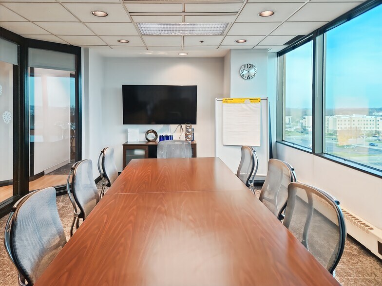 More Photos Of 111 Westport Plaza Dr, Saint Louis Office For Lease