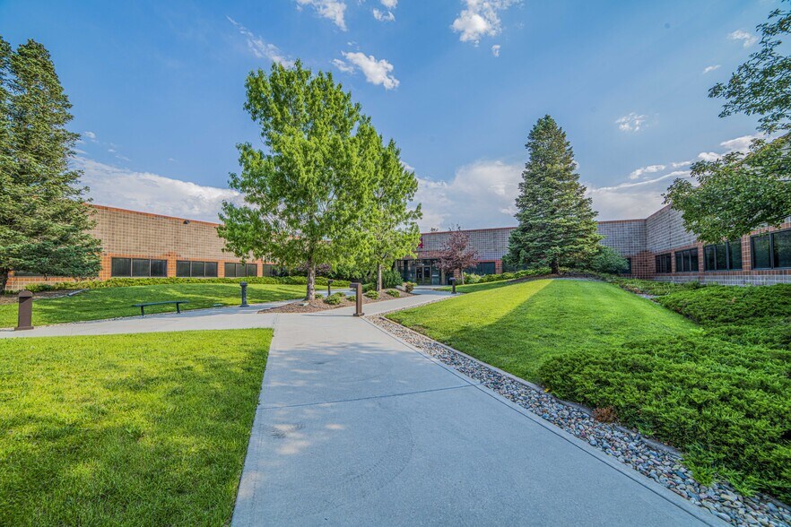 More Photos Of 1915 Aerotech Dr, Colorado Springs Office For Lease