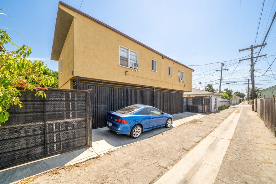 More Photos Of 5917 Converse Ave, Los Angeles Multifamily For Sale