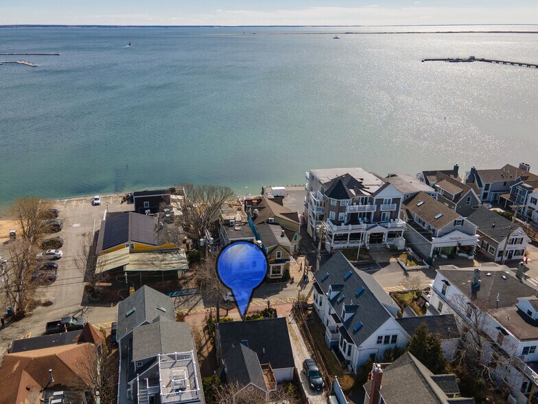 More Photos Of 182 Commercial St, Provincetown Storefront For Sale