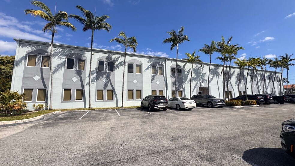 More Photos Of 6030 Hollywood Blvd, Pembroke Pines Medical For Lease