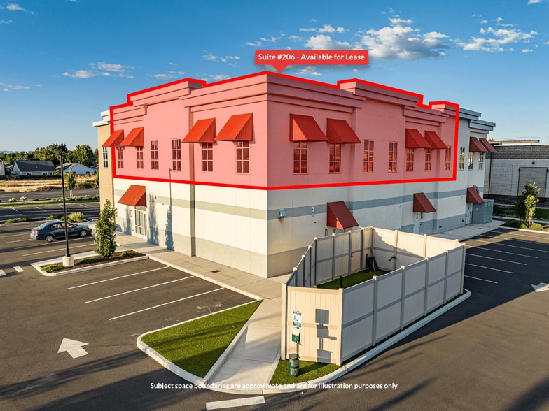 More Photos Of 4801 Biddle Rd, Central Point Office For Lease