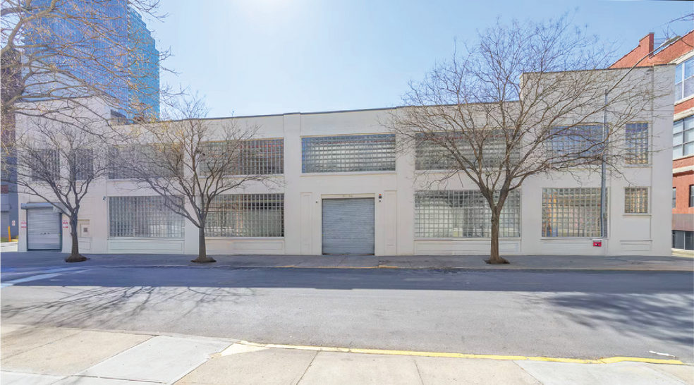 Primary Photo Of 2124 44th Ave, Long Island City Warehouse For Lease
