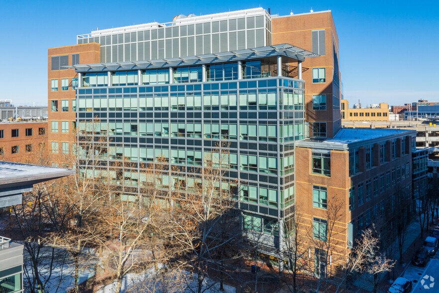 Primary Photo Of 35 Landsdowne St, Cambridge Office For Lease