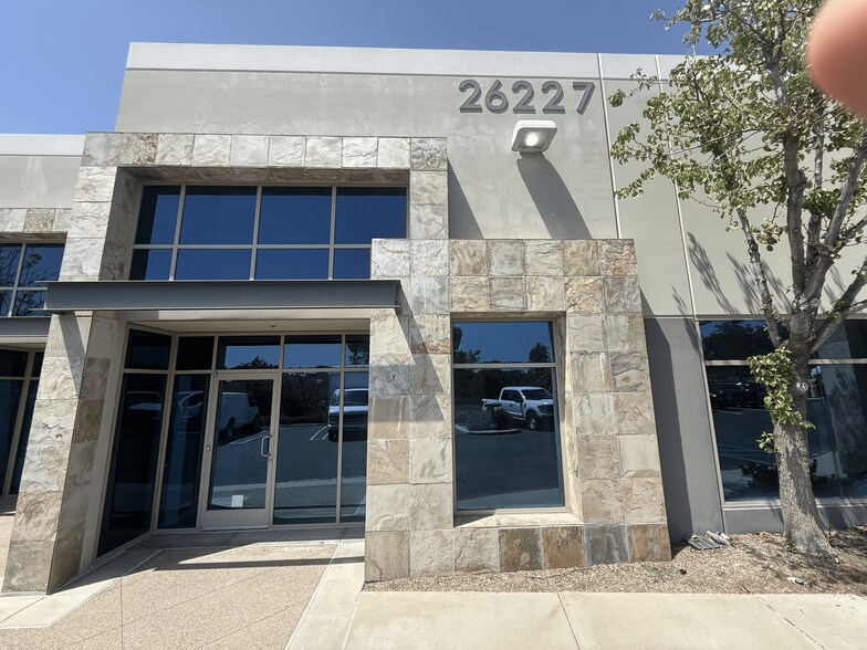 More Photos Of 26227 Enterprise Ct, Lake Forest Manufacturing For Sale