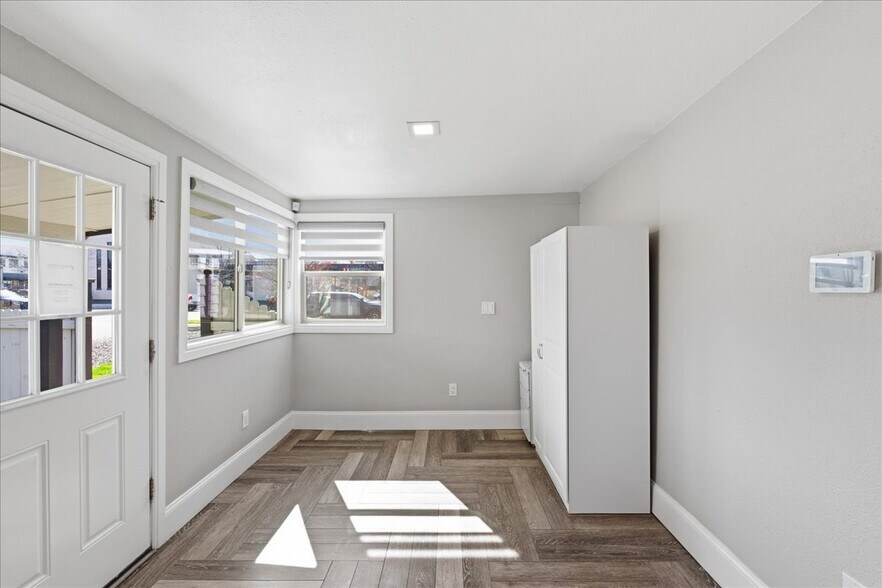 More Photos Of 46 E Pine Ave, Meridian Office For Lease