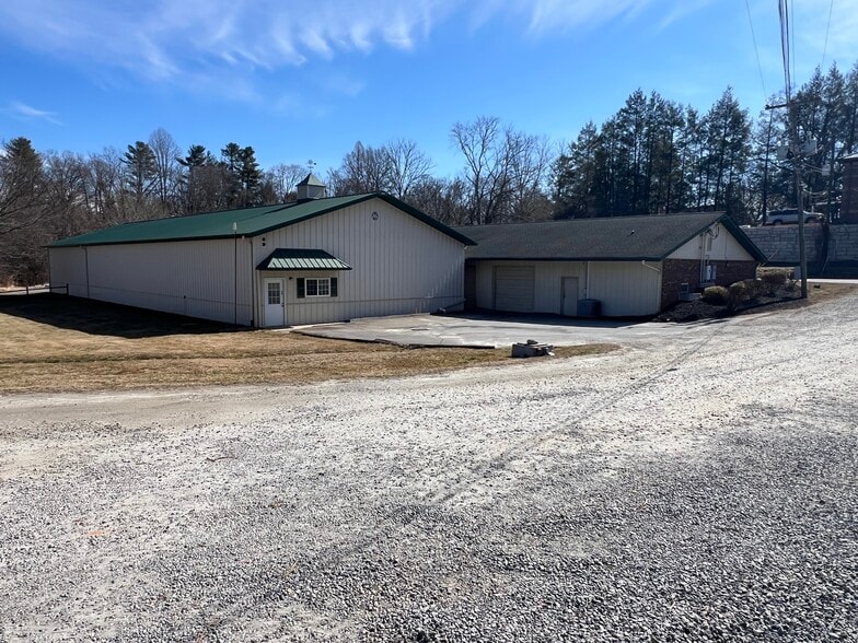 Primary Photo Of 69 Bagwell Mill Rd, Arden Warehouse For Lease