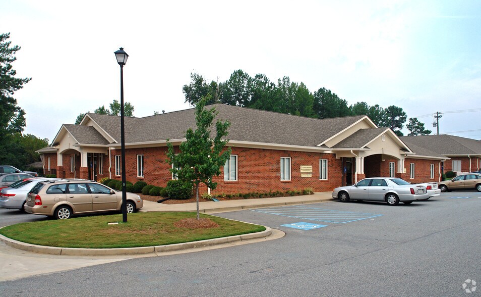 More Photos Of 1575 Highway 34 E, Newnan Medical For Lease