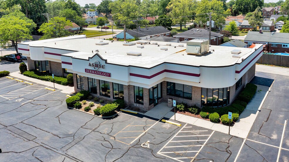 More Photos Of 9300 Waukegan Rd, Morton Grove Medical For Sale