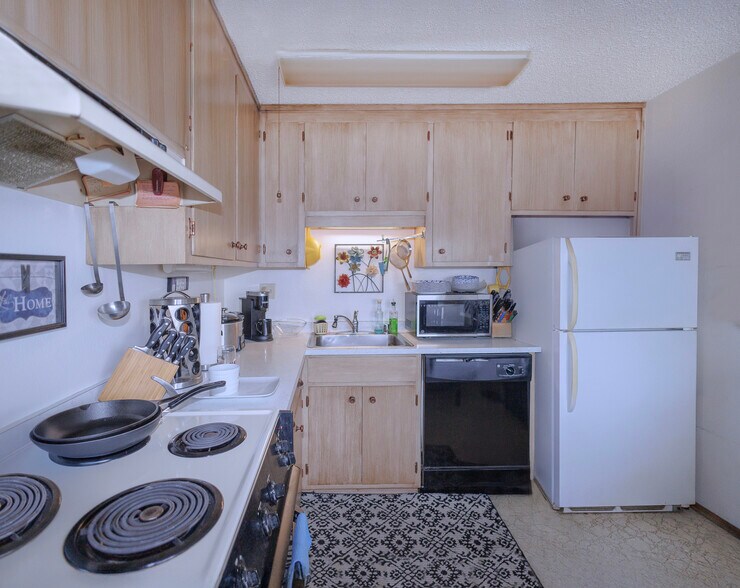 More Photos Of 432 Richmond Dr, Millbrae Apartments For Sale