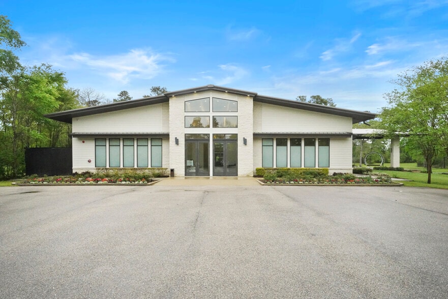 More Photos Of 25566 Bradbury Dr, Hockley Winery Vineyard For Sale