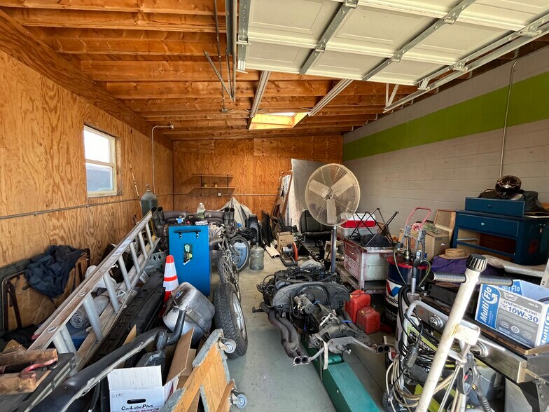 More Photos Of 3015 E South St, Long Beach Industrial For Sale