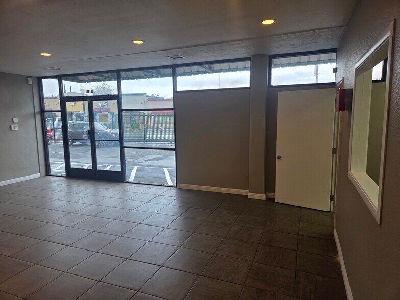 More Photos Of 4101 Franklin Blvd, Sacramento Warehouse For Lease