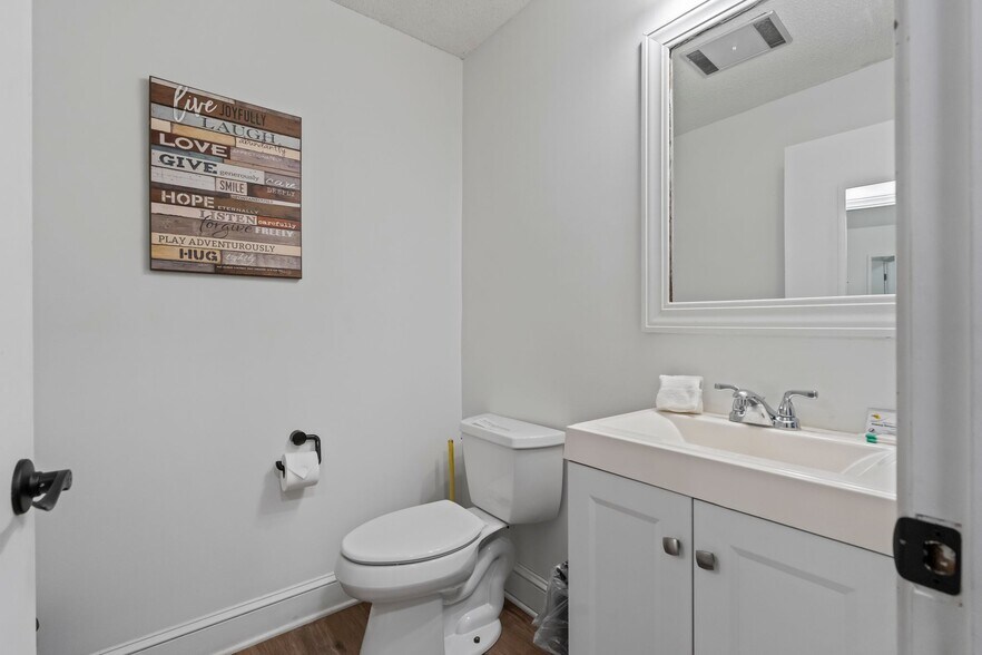 More Photos Of 6692 Valwood Rd, Conover Specialty For Sale