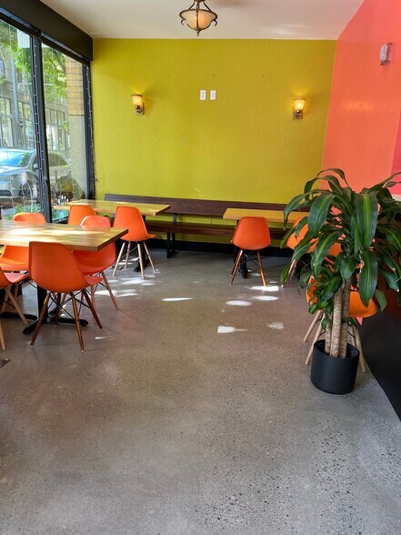 More Photos Of 425 NW 10th Ave, Portland Office For Lease