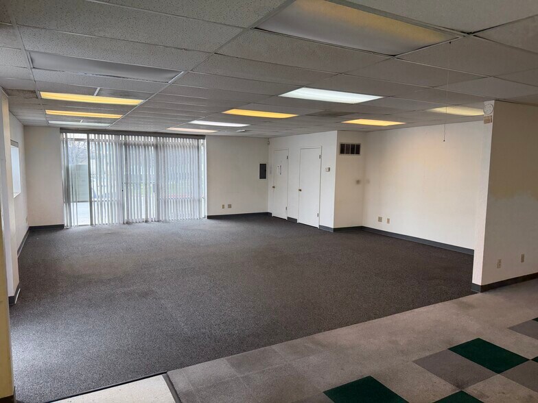 More Photos Of 10121 Imperial Ave, Cupertino Service For Lease
