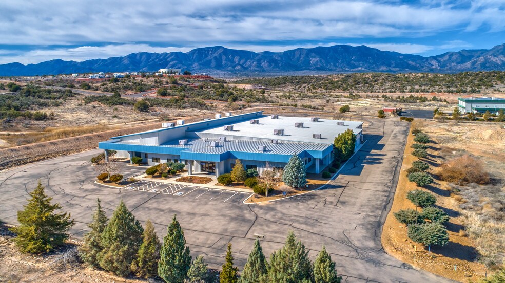 More Photos Of 6000 E Coury Dr, Cottonwood Light Manufacturing For Sale