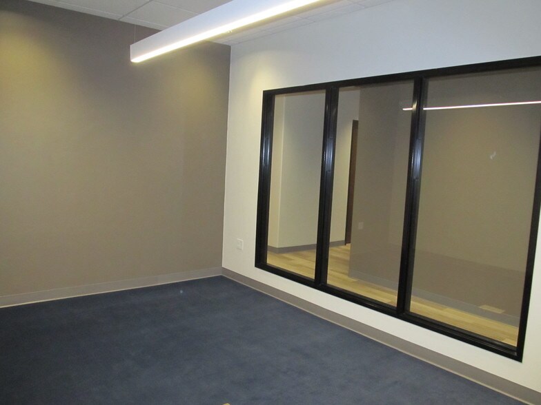 More Photos Of 420 Sierra College Dr, Grass Valley Loft Creative Space For Lease