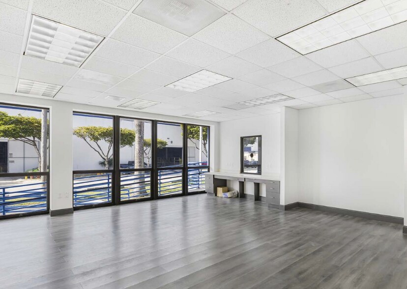 More Photos Of 2855 NW 75th Ave, Miami Warehouse For Sale