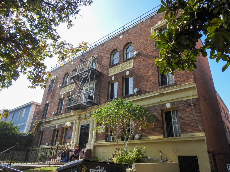 More Photos Of 233 N Kenmore Ave, Los Angeles Apartments For Sale