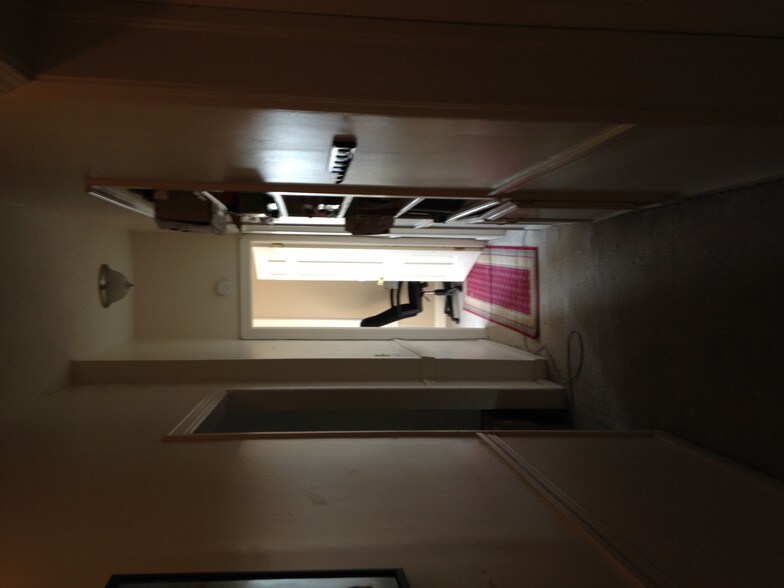 More Photos Of 635 E Bay St, Charleston Office Residential For Lease