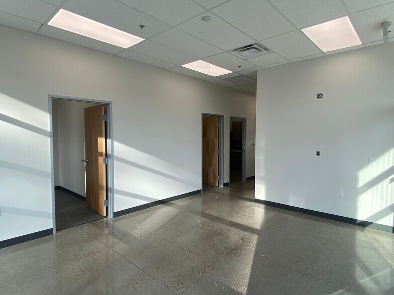 More Photos Of 11201 Sun Center Drive, Rancho Cordova Showroom For Lease