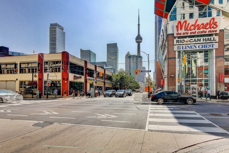 More Photos Of 300-302 Richmond St W, Toronto Storefront Retail Office For Lease