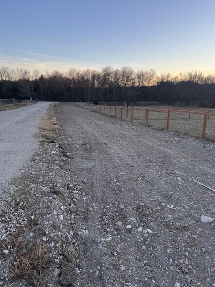 More Photos Of 2895 County Road 341, McKinney Land For Lease