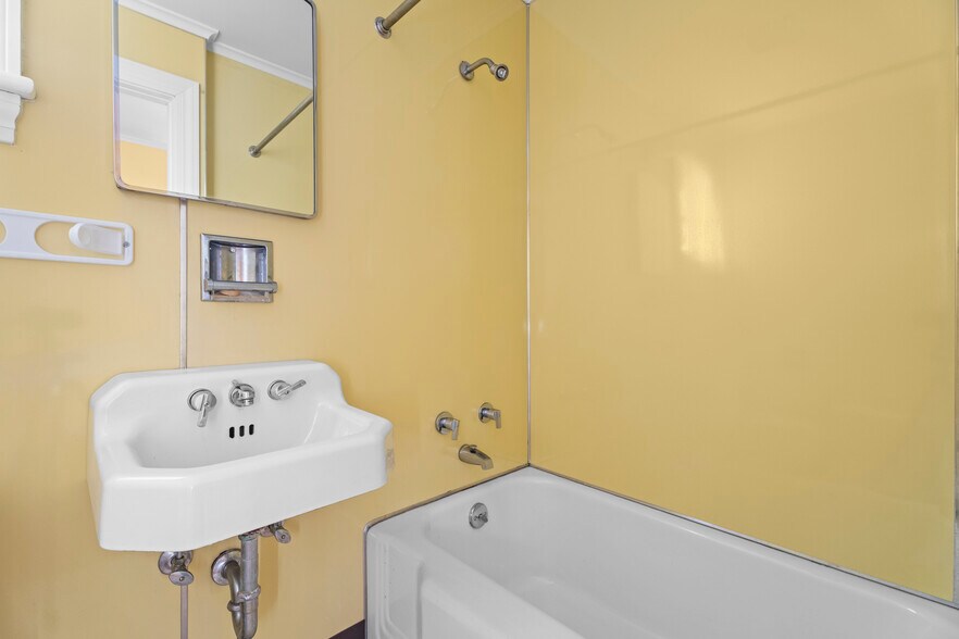 More Photos Of 32 E Main St, Mystic Office For Sale