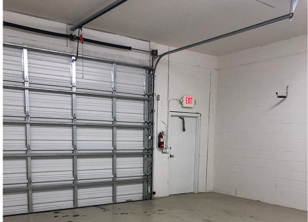 More Photos Of 5929 Youngquist Rd, Fort Myers Warehouse For Lease