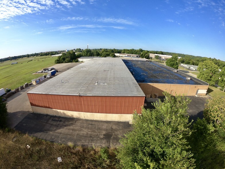 More Photos Of 1301 Hook Dr, Middletown Warehouse For Lease