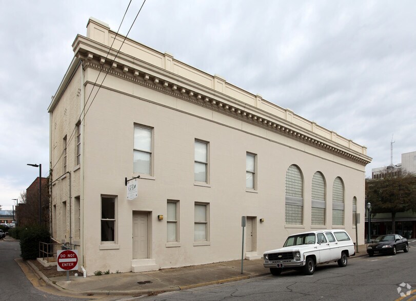More Photos Of 400 Main St, Tarboro Storefront Retail Office For Sale