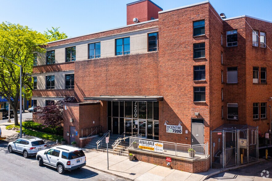 Primary Photo Of 7200 Chestnut St, Upper Darby Township Office For Lease