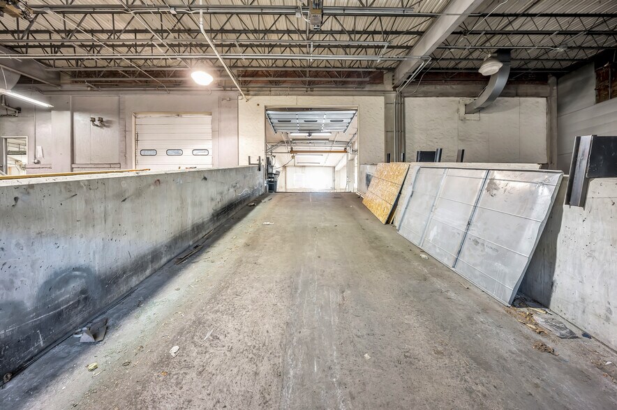 More Photos Of 373 High St, Wilkes Barre Manufacturing For Lease