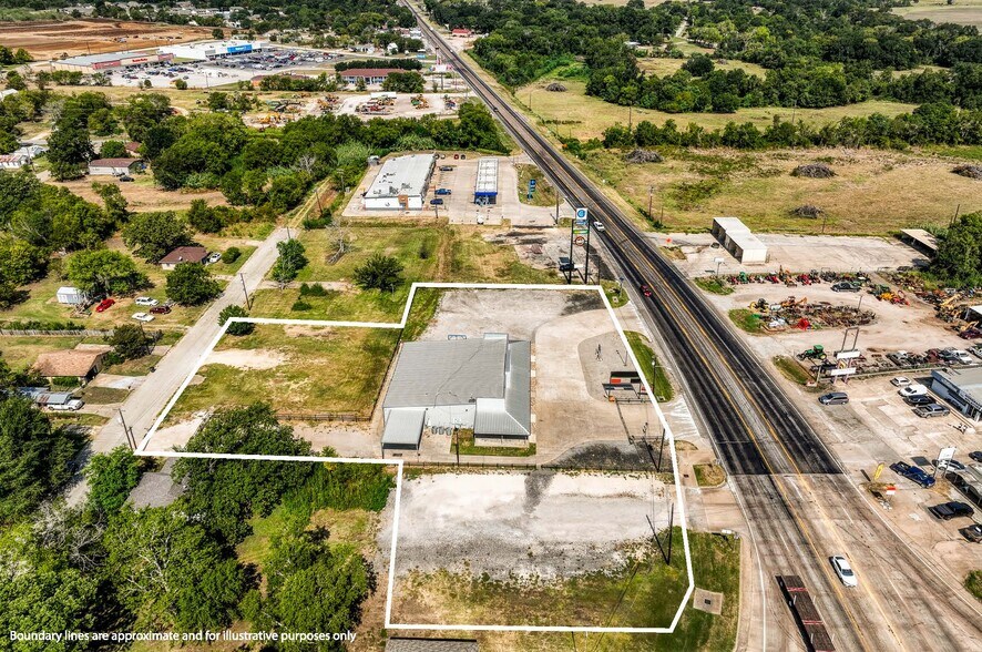 More Photos Of 185 State Highway 36 N, Caldwell Freestanding For Sale