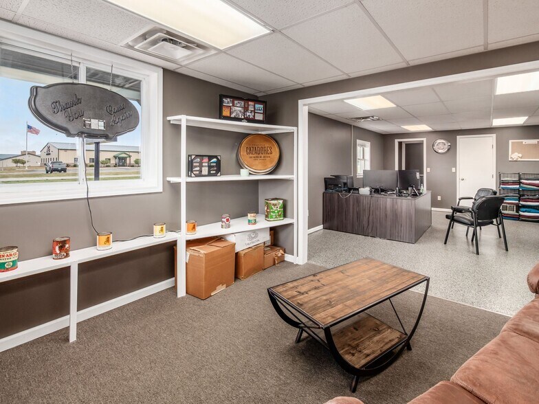 More Photos Of 31 S Ludlow Rd, Urbana Auto Repair For Sale