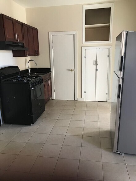 More Photos Of 300 Watchung Ave, Orange Apartments For Sale